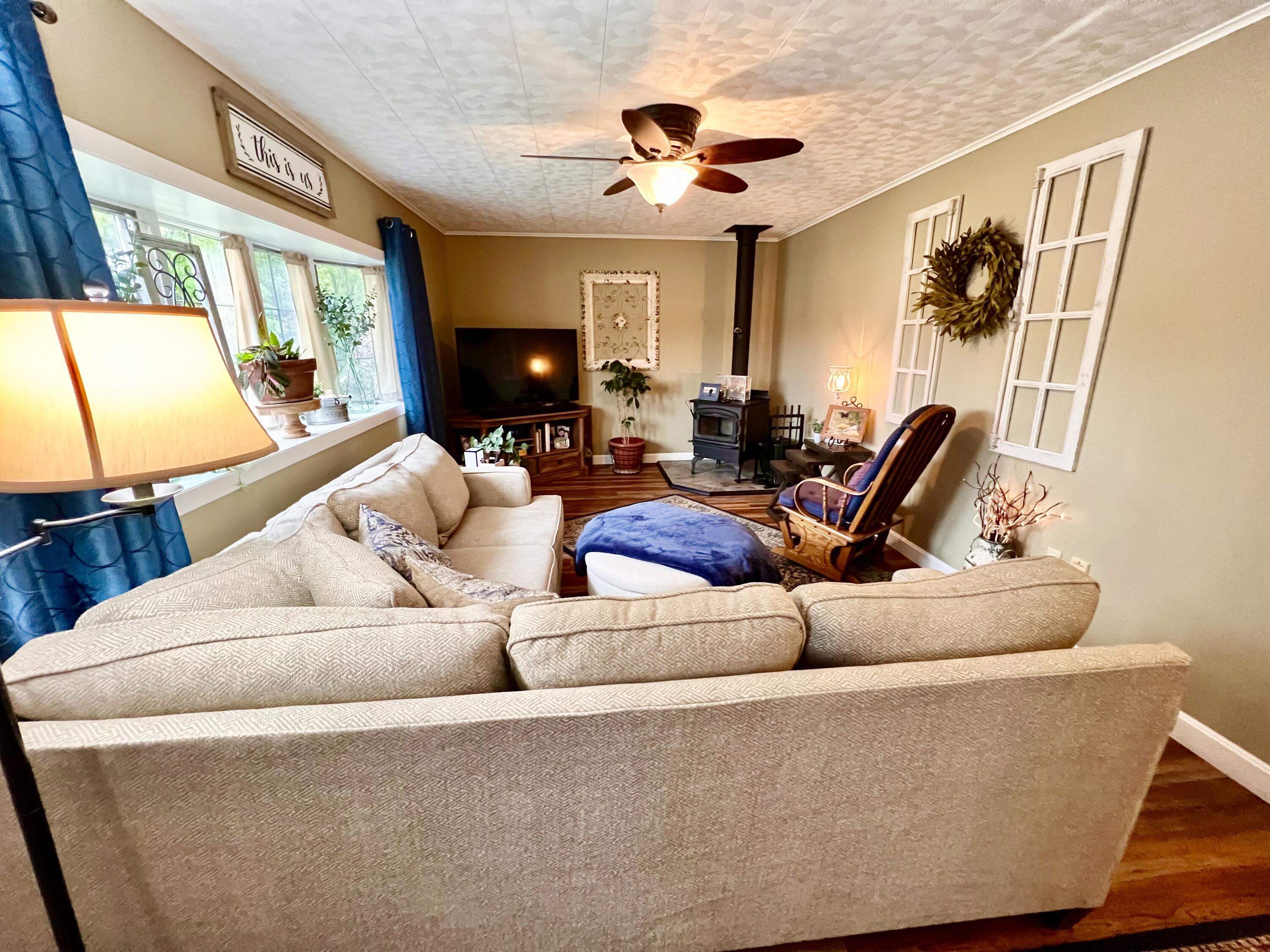 18 County Road Milford, ME 04461 - Photo 91 of 153 Living Room