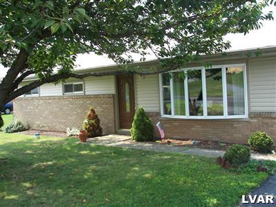 1637 Clearview Road Coplay, PA 18037 - Photo 3 of 18 Gallery Image 3