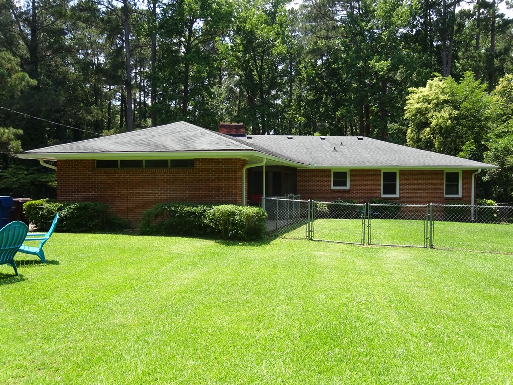 313 Hunting Road Greenwood, SC 29646 - Photo 25 of 26 Gallery Image 25