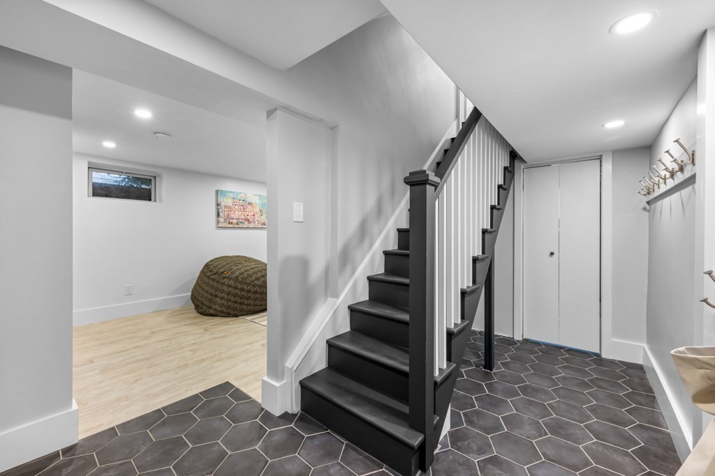 127 Prospect Street Wellesley, MA 02481 - Photo 33 of 40