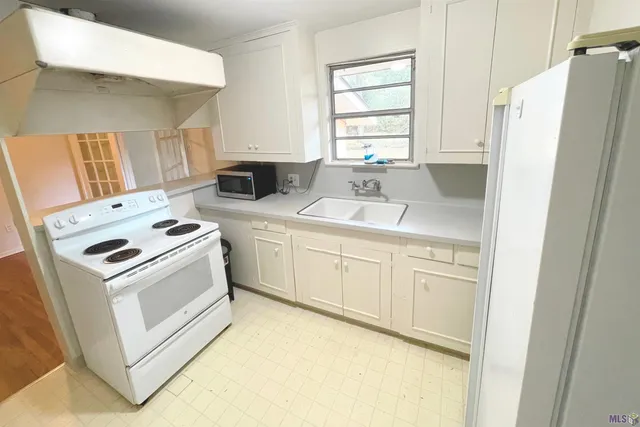 $1,495 | 5130 Clifton Drive, Baton Rouge, LA 70808