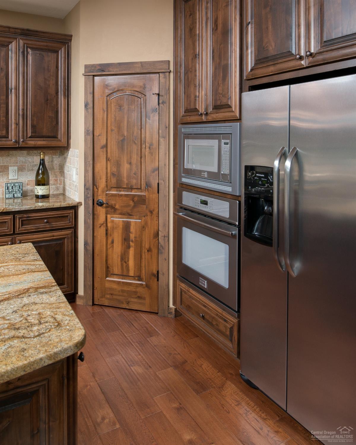 56578 Dancing Rock Loop Bend, OR 97707 - Photo 5 of 25 Additional Photo