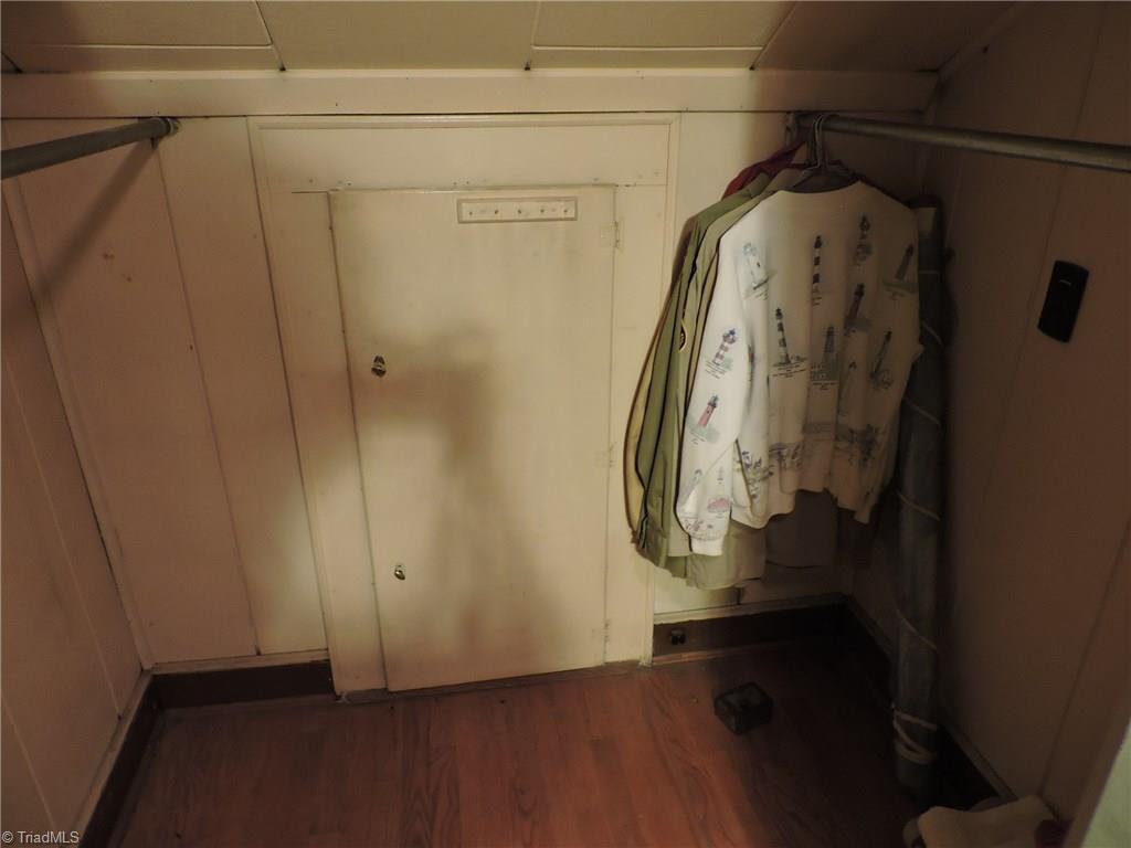 402 Spring Street Thomasville, NC 27360 - Photo 13 of 26 Gallery Image 13