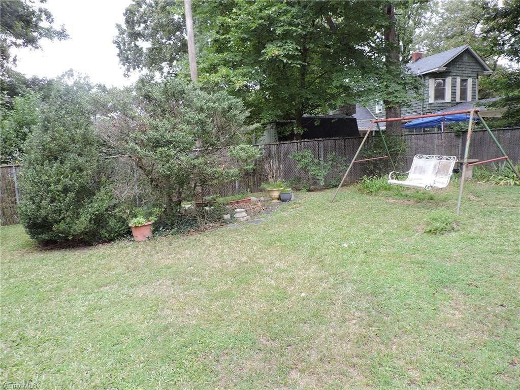 402 Spring Street Thomasville, NC 27360 - Photo 6 of 26 Gallery Image 6