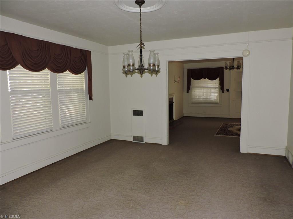 402 Spring Street Thomasville, NC 27360 - Photo 10 of 26 Gallery Image 10