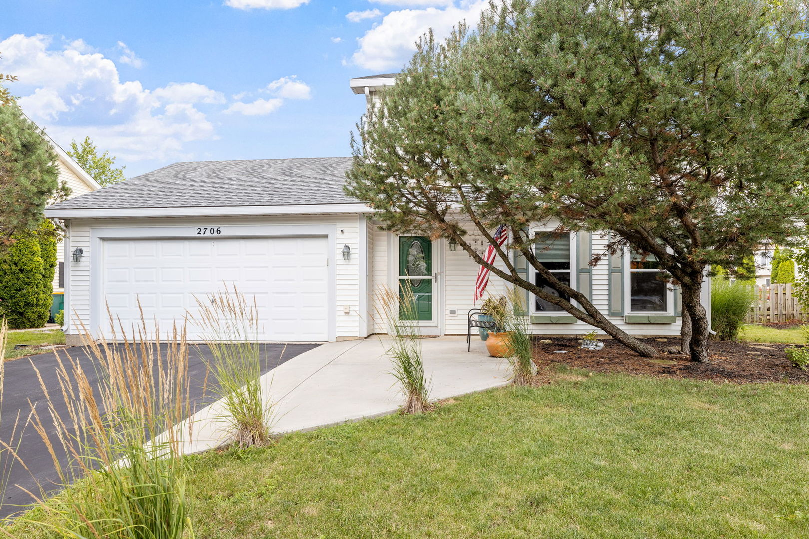 2706 Steamboat Circle Plainfield, IL 60586 - Photo 2 of 23