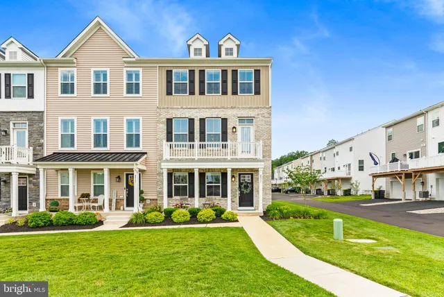 $575,000 | 4811 Lincoln Alley, Pipersville, PA 18947