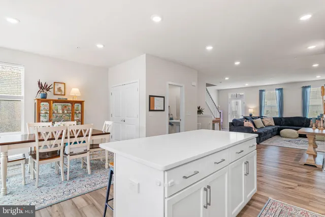 $575,000 | 4811 Lincoln Alley, Pipersville, PA 18947