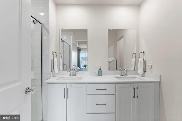 $575,000 | 4811 Lincoln Alley, Pipersville, PA 18947