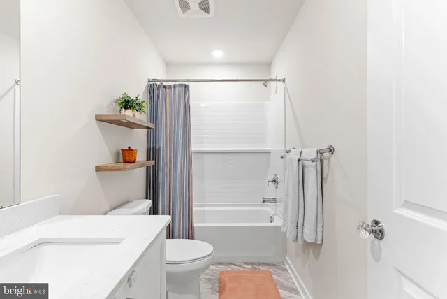 $575,000 | 4811 Lincoln Alley, Pipersville, PA 18947