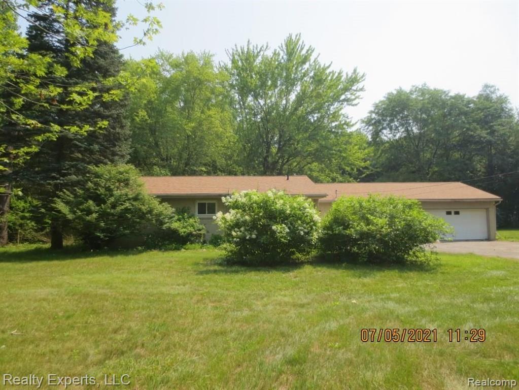 3636 Heiss Road Monroe, MI 48162 - Photo 1 of 22