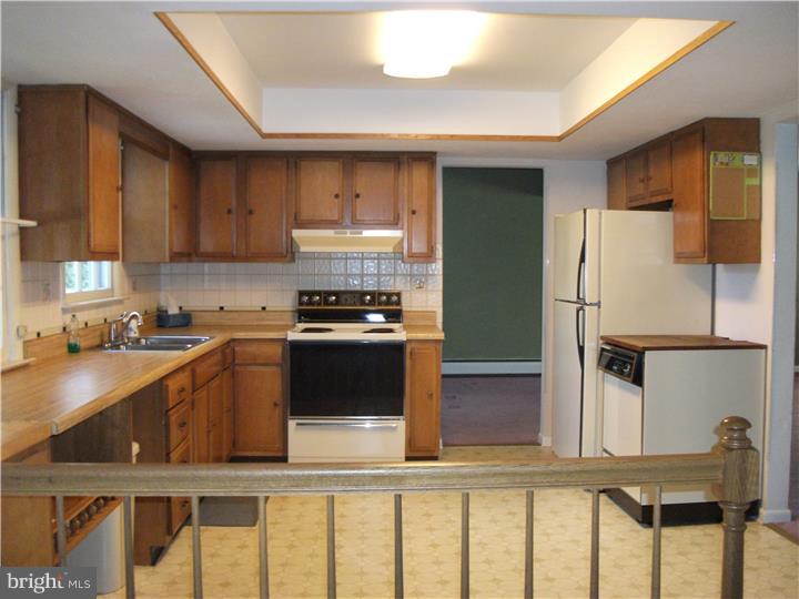 3341 Bridlepath Road Easton, PA 18045 - Photo 4 of 6 Gallery Image 4