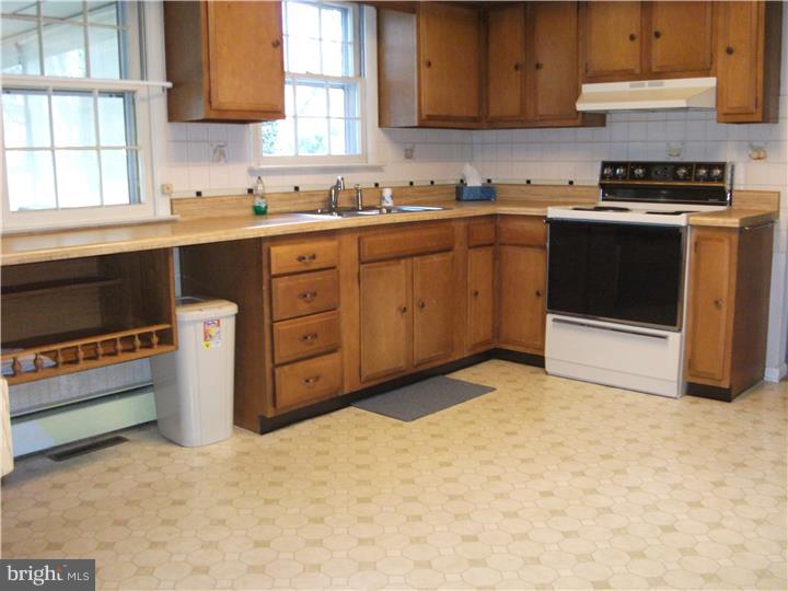 3341 Bridlepath Road Easton, PA 18045 - Photo 5 of 6 Gallery Image 5