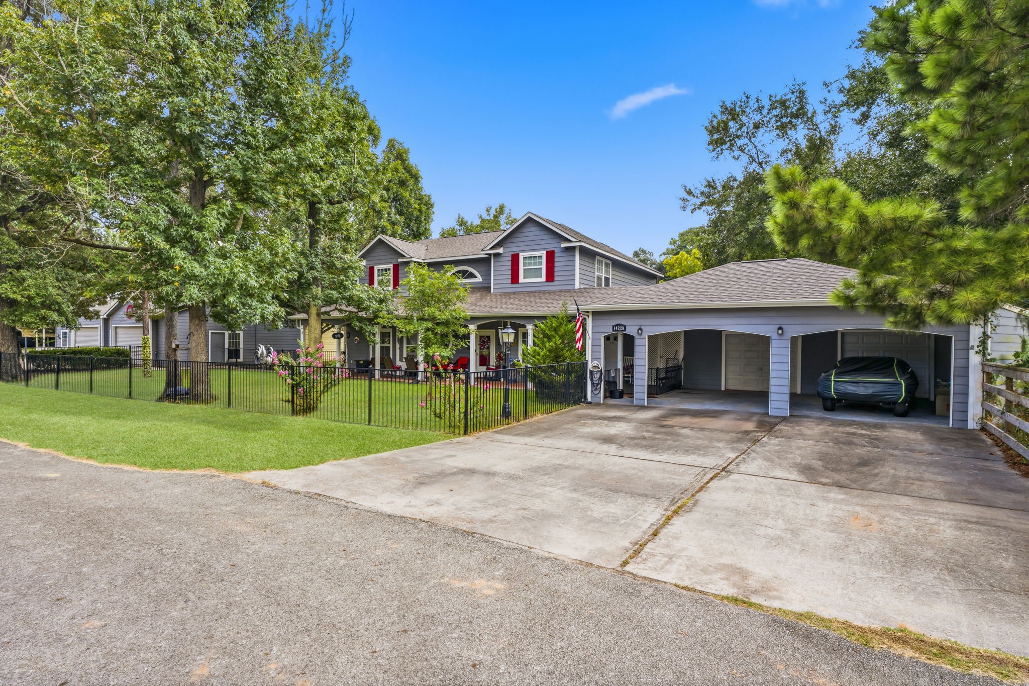 14228 Carpenter Road Conroe, TX 77302 - Photo 3 of 44 Gallery Image 3