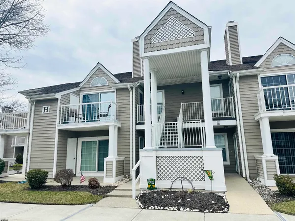 $2,250 | 550 Central Avenue, Unit H1, Linwood, NJ 08221