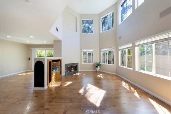 $4,500 | 907 Somerville, Irvine, CA 92620