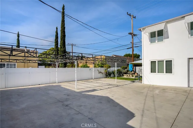 $4,250 | 525 West Wilson Avenue, Glendale, CA 91203