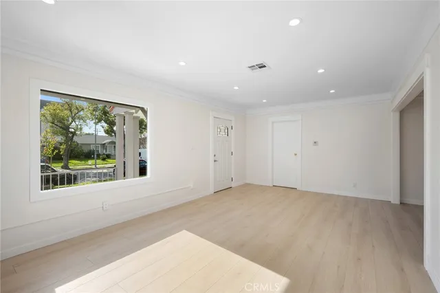 $4,250 | 525 West Wilson Avenue, Glendale, CA 91203
