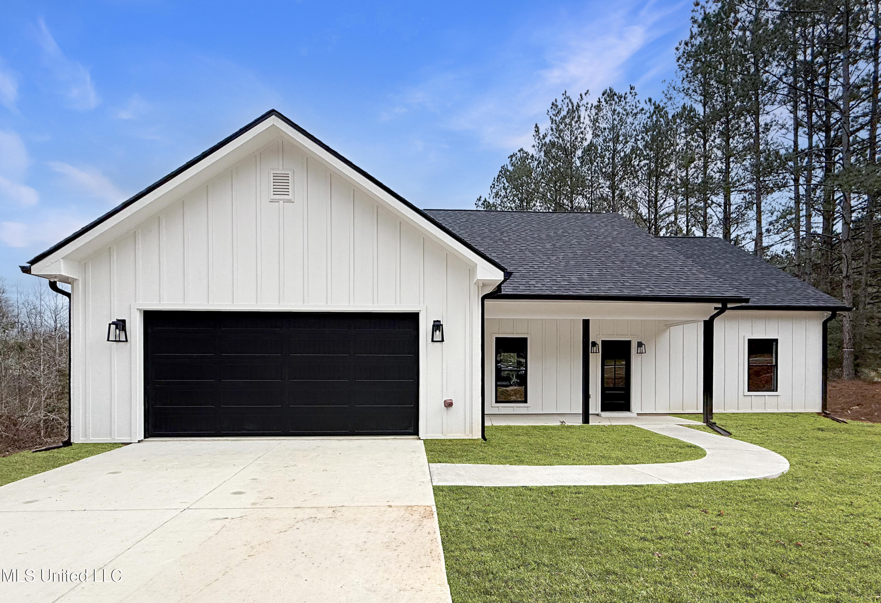 1021 Great Pt Road McComb, MS 39648 - Photo 1 of 22 IMG_4496