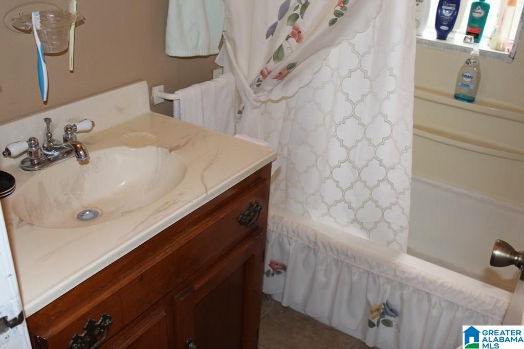 501 Perimeter Road Sylacauga, AL 35151 - Photo 25 of 29