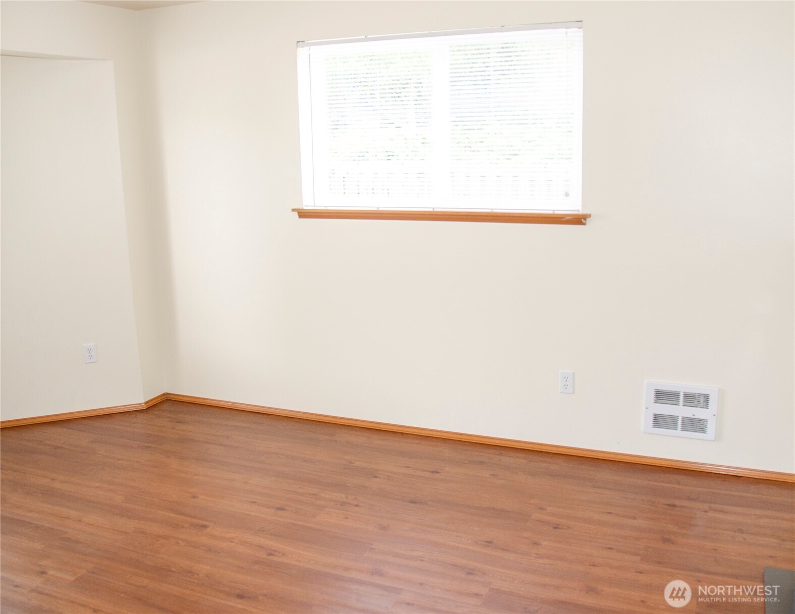 6305 Bob Galbreath Road Clinton, WA 98236 - Photo 10 of 21