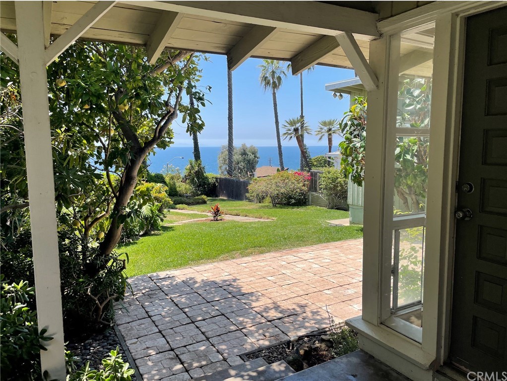 31917 Virginia Way Laguna Beach, CA 92651 - Photo 3 of 4 a view of a house with a yard