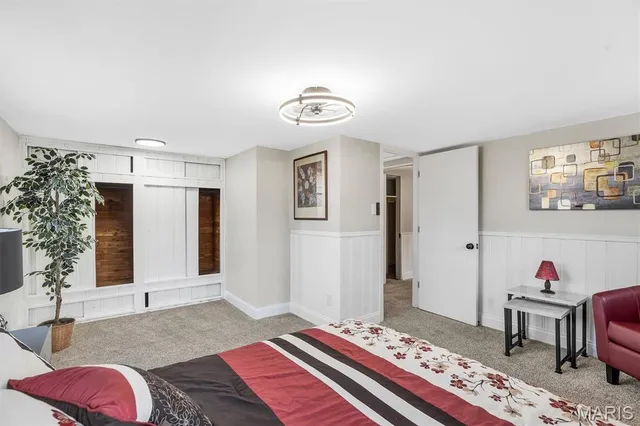 $189,900 | 2420 East Milton Avenue, Unit R, Overland, MO 63114