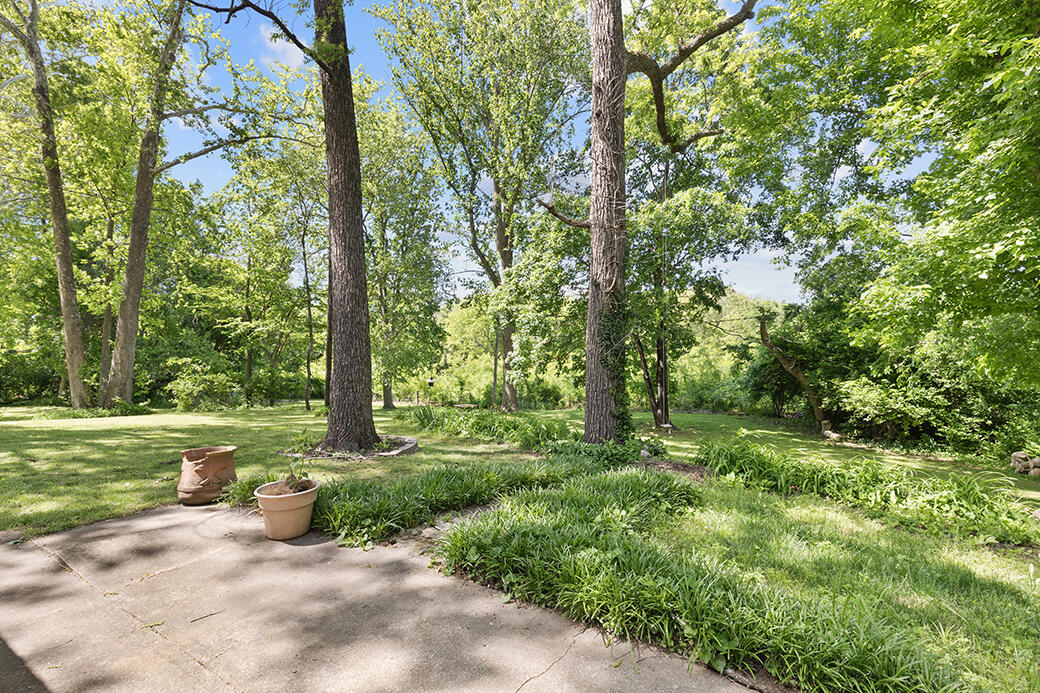 2615 East Melbourne Road Springfield, MO 65804 - Photo 56 of 71 3U5A2535