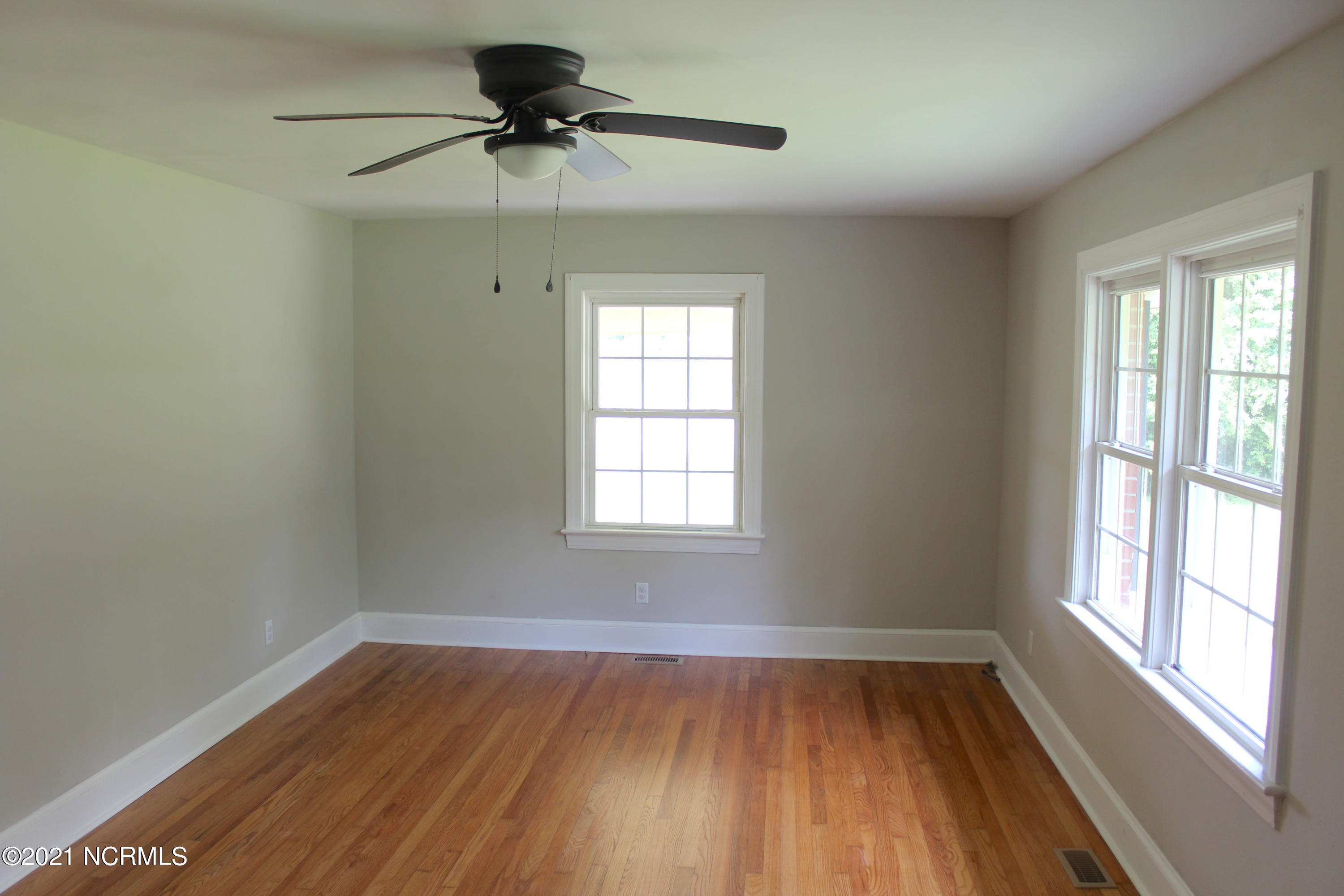2301 Meadowbrook Road Rocky Mount, NC 27801 - Photo 7 of 39 7 FRONT ROOM