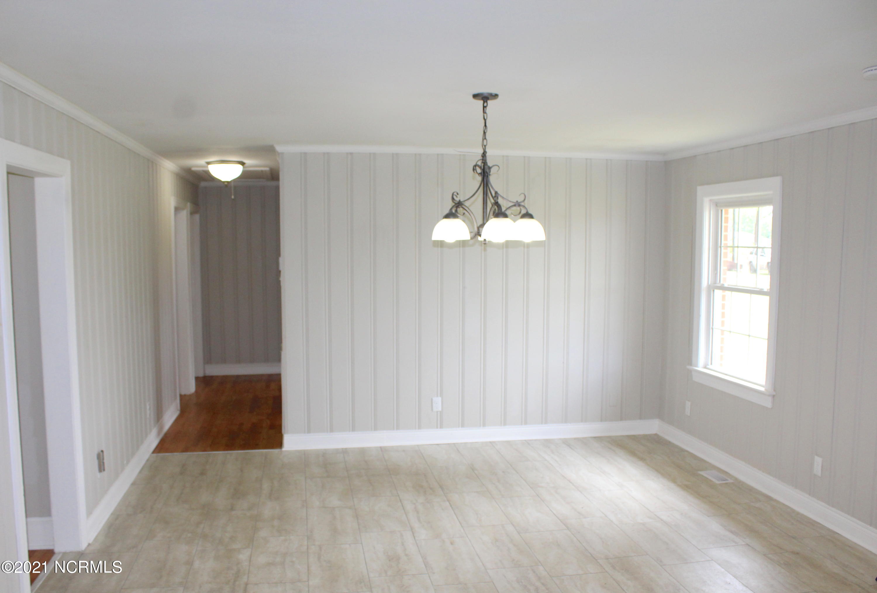 2301 Meadowbrook Road Rocky Mount, NC 27801 - Photo 8 of 39 8 DINING ROOM