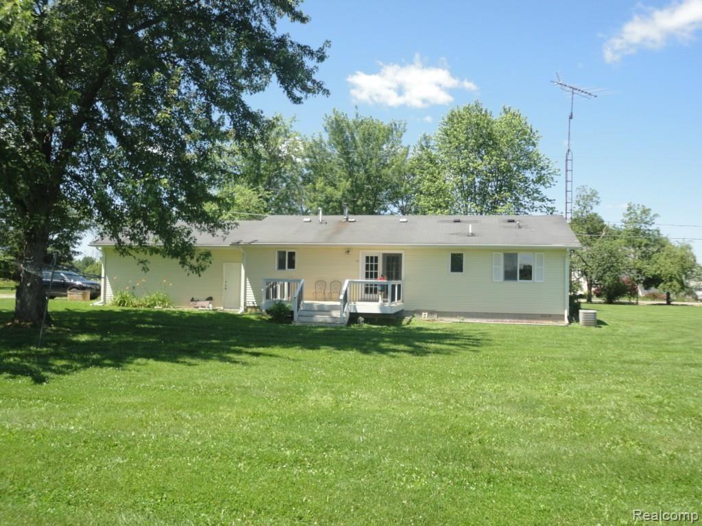 10385 Sharp Road Swartz Creek, MI 48473 - Photo 2 of 29 035.jpg