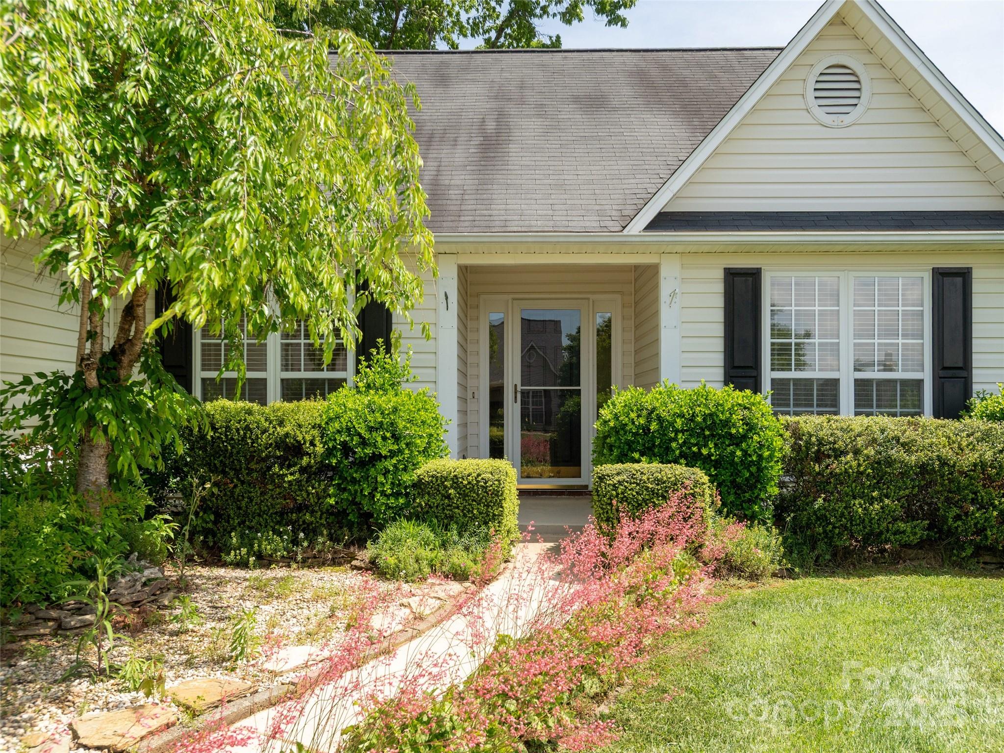 14 Stonehollow Road Fletcher, NC 28732 - Photo 2 of 24