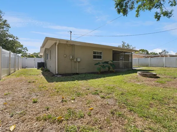 $420,000 | 1390 South Hillcrest Avenue, Clearwater, FL 33756