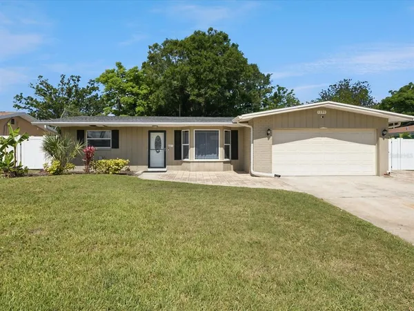 $420,000 | 1390 South Hillcrest Avenue, Clearwater, FL 33756