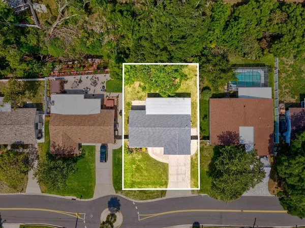 $420,000 | 1390 South Hillcrest Avenue, Clearwater, FL 33756