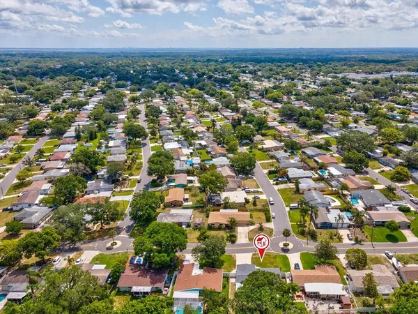 $420,000 | 1390 South Hillcrest Avenue, Clearwater, FL 33756