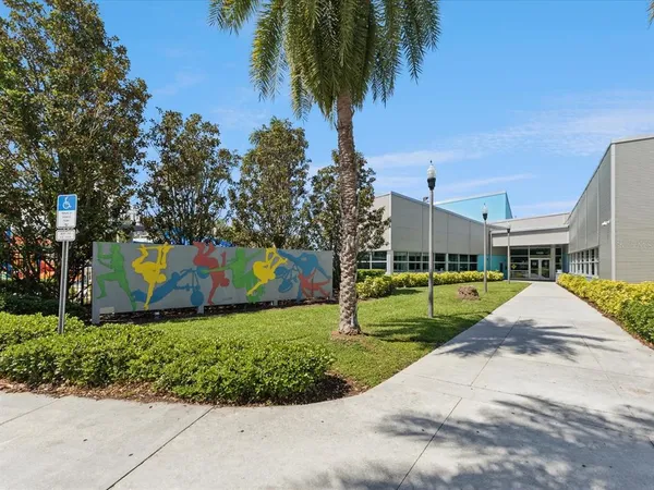 $420,000 | 1390 South Hillcrest Avenue, Clearwater, FL 33756