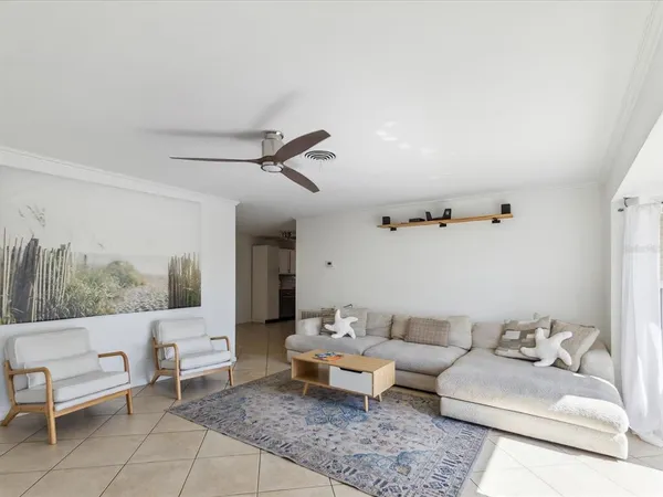 $420,000 | 1390 South Hillcrest Avenue, Clearwater, FL 33756