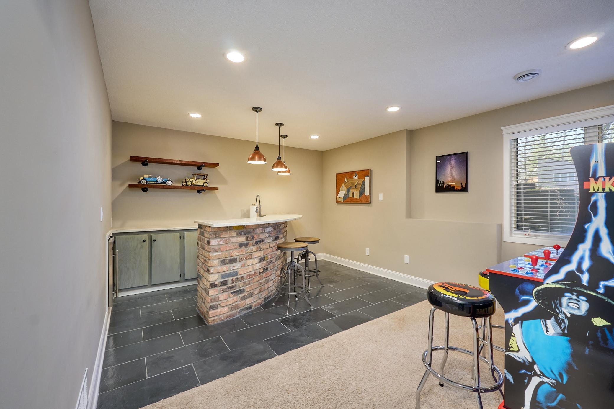 1832 Essex Road Hopkins, MN 55305 - Photo 29 of 38