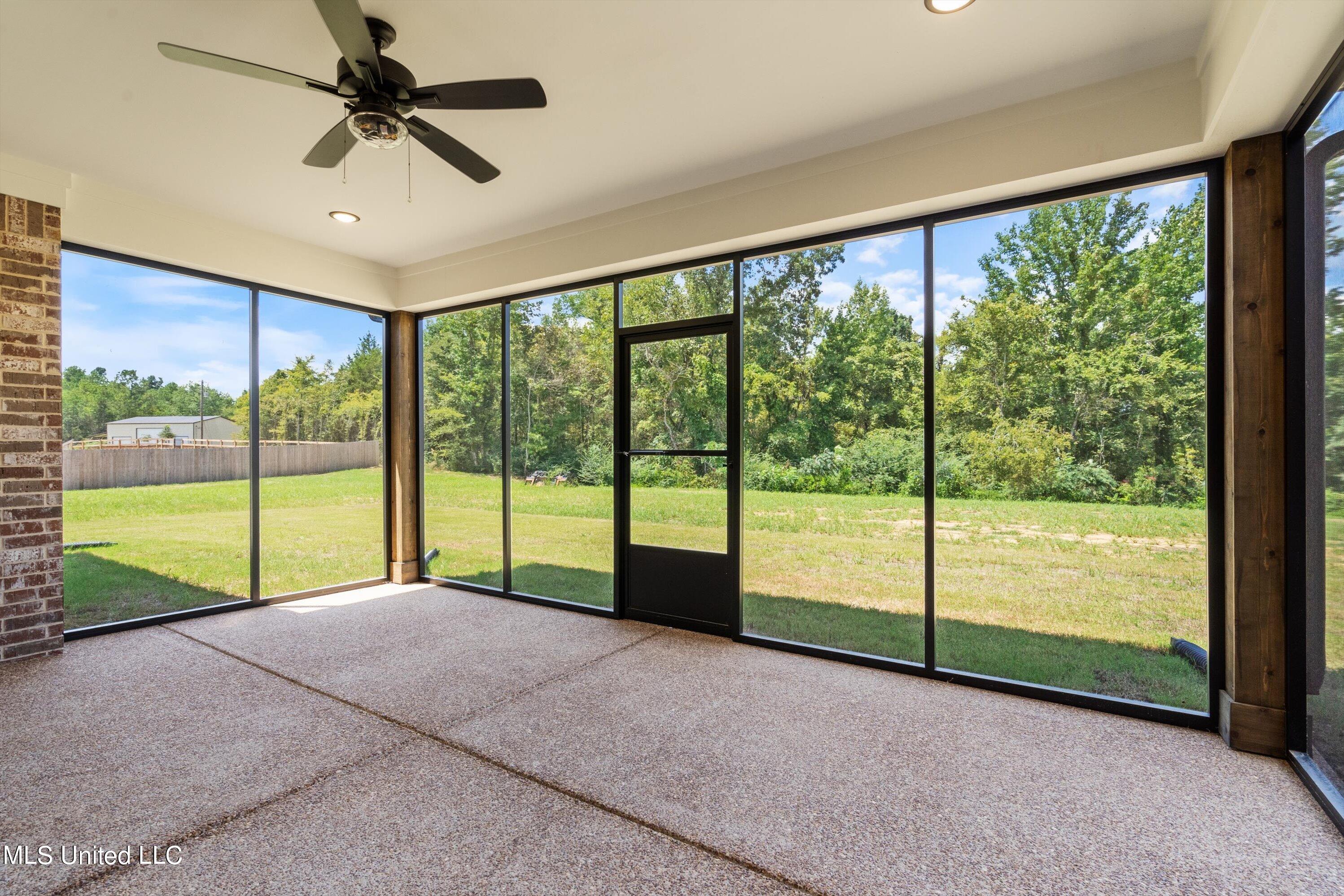 14218 Hidden Loop Byhalia, MS 38611 - Photo 40 of 45 40-DSC1269
