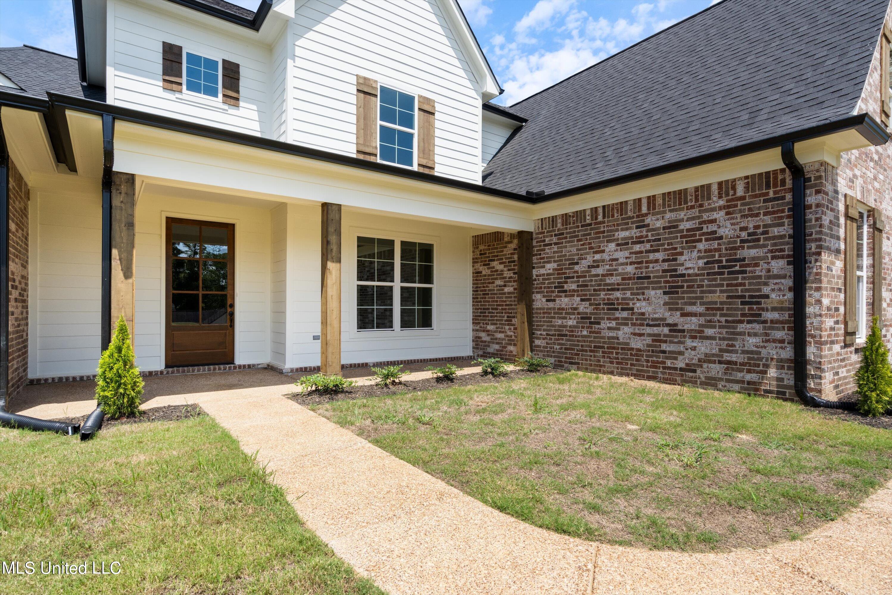14218 Hidden Loop Byhalia, MS 38611 - Photo 4 of 45 04-DSC1014