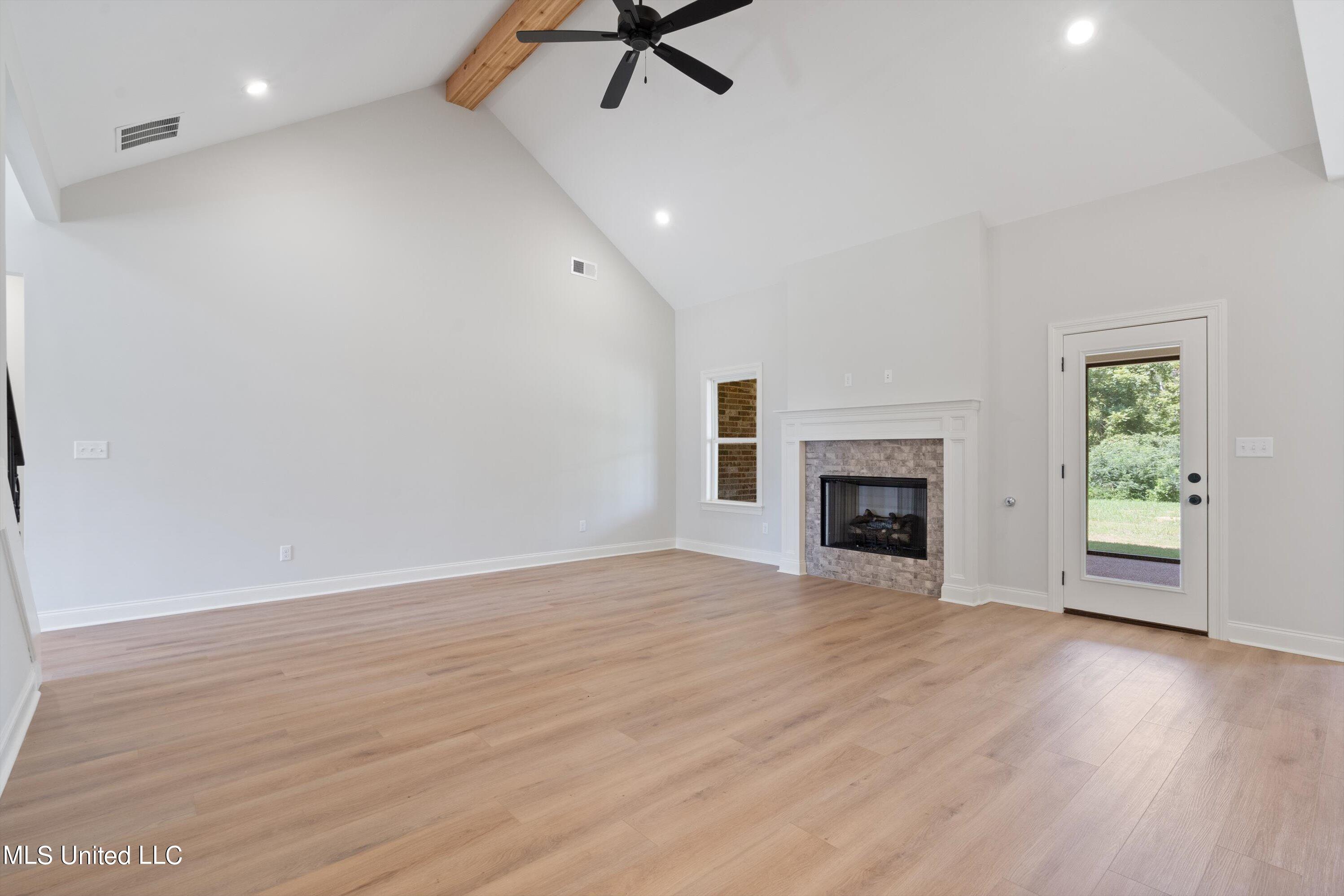 14218 Hidden Loop Byhalia, MS 38611 - Photo 10 of 45 11-DSC1079