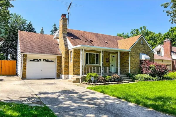 $1,520 | 512 Carrlands Drive, Kettering, OH 45429
