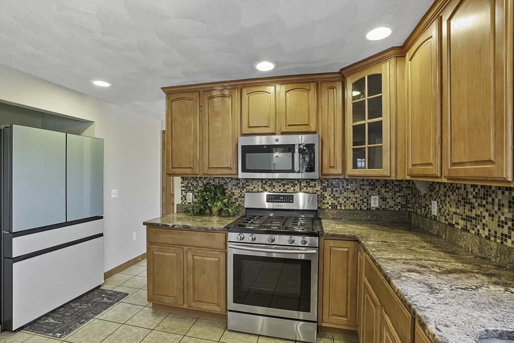 37 Mohave Road Worcester, MA 01606 - Photo 11 of 42