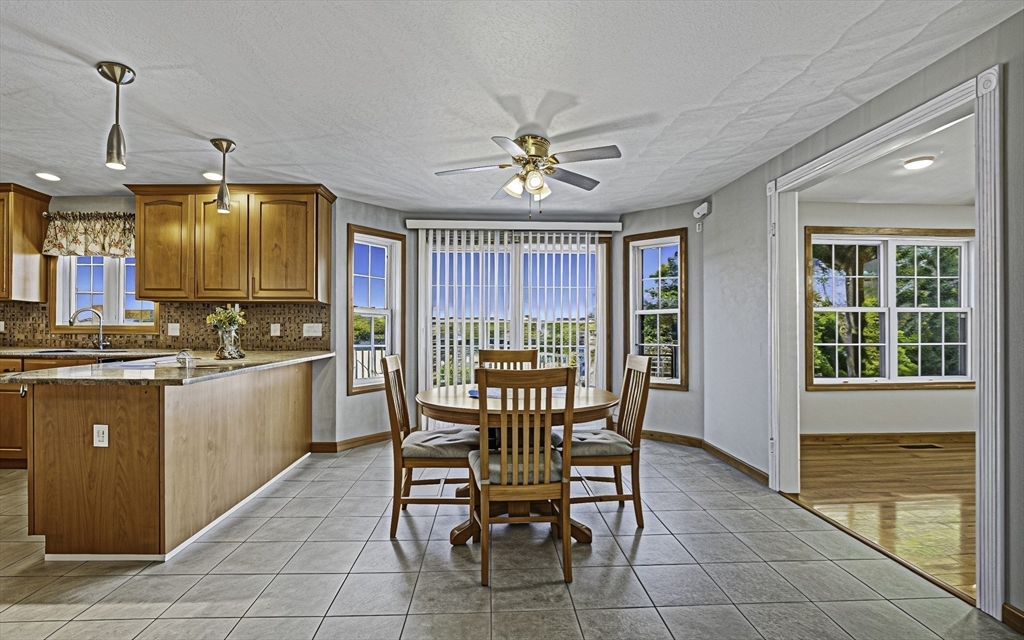 37 Mohave Road Worcester, MA 01606 - Photo 12 of 42