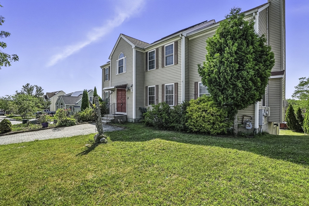 37 Mohave Road Worcester, MA 01606 - Photo 2 of 42