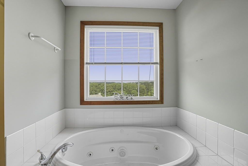 37 Mohave Road Worcester, MA 01606 - Photo 26 of 42