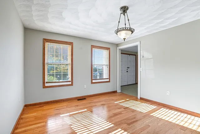 $694,900 | 37 Mohave Road, Worcester, MA 01606