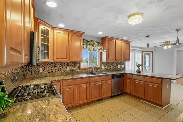 $694,900 | 37 Mohave Road, Worcester, MA 01606