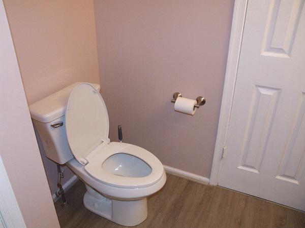 3236 Roxbury Road Hatfield, PA 19440 - Photo 22 of 38 Main Bath room with modern fixtures.